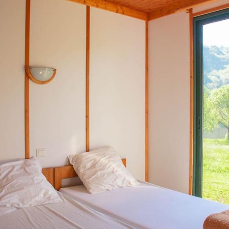 Les Chalets De Booz Saint-Germain-du-Teil Luaran gambar